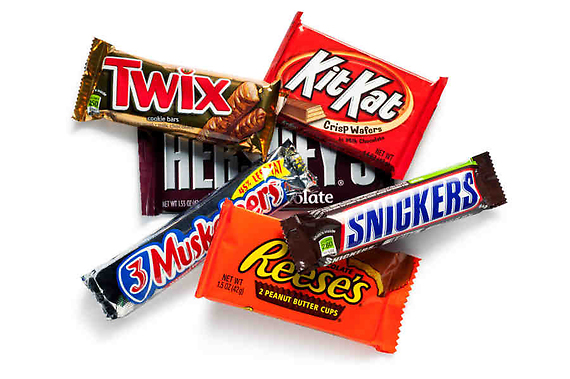 Assorted vending machine candy bars